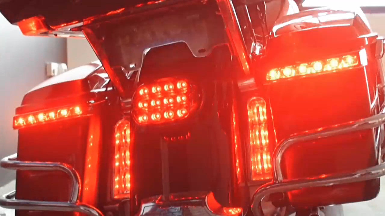 Chrome Saddlebag Turn Signal LED Light w/ Red Lens for Harley Street Road Glide