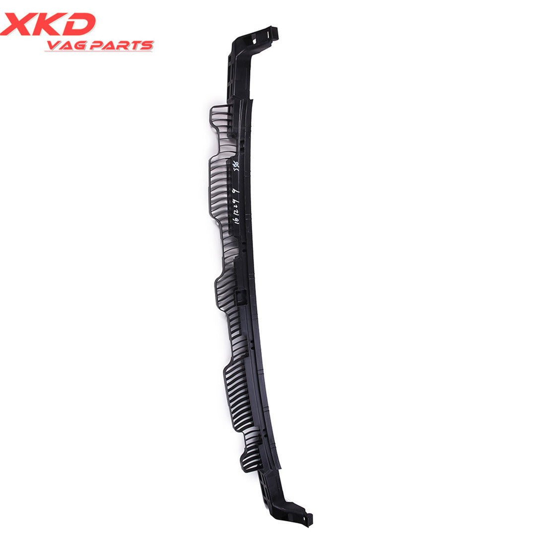5G6807863A Rear Bumper Center Support Bracket is suitable for Volkswagen for Golf MK7 2015-2017.