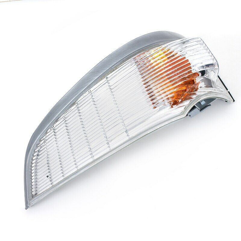 for Mitsubishi Canter V models 2005-2012: Dual front strobe side indicator lights