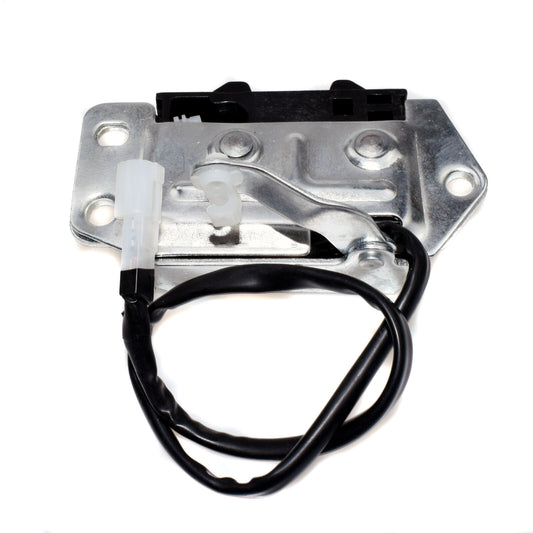 The tailgate latch is compatible with 2000-2010 Hiace Dyna- 1990-2004 models. n