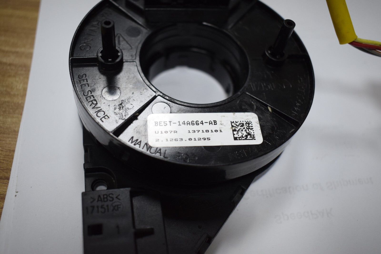Steering wheel spiral cable clock spring BE5T-14A664-AB suitable for 10, 11, and 12 Fusion models. n