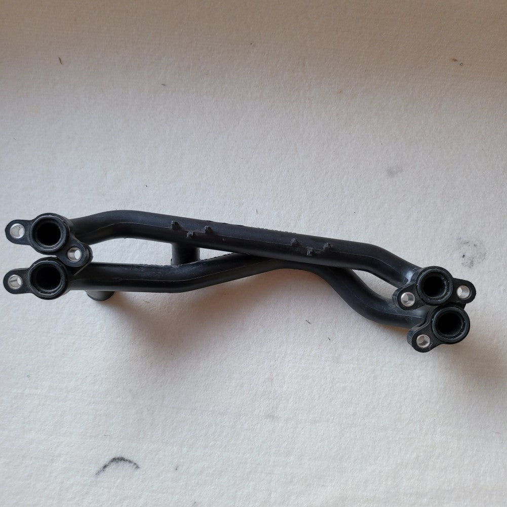 Coolant Crossover Pipe for Audi Q7 2010-2015