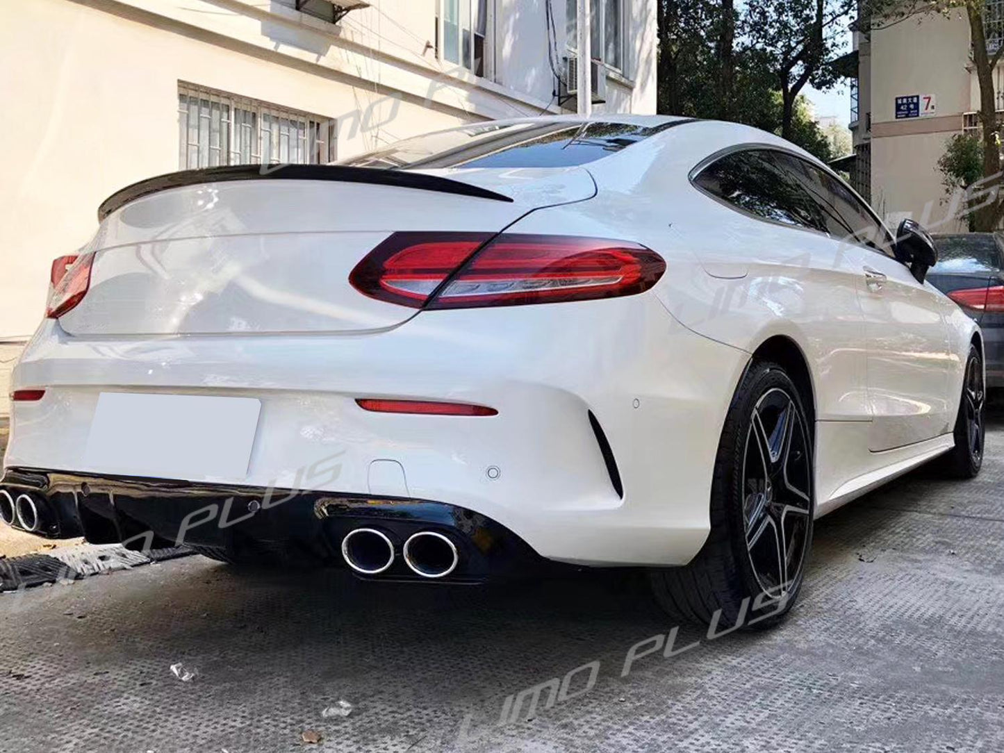 Black Diffuser & Round Exhaust Tips Silver for Mercedes W205 C300 C43 Coupe AMG Q