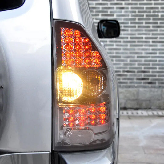 LHRH LED taillights suitable for 1999-2006 for Mitsubishi Pajero Montero V73 V77 smoke