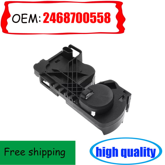 The hooded latch of the B250E 2016/2017 CLA250 2014-2020 Metris 2016-2021 n