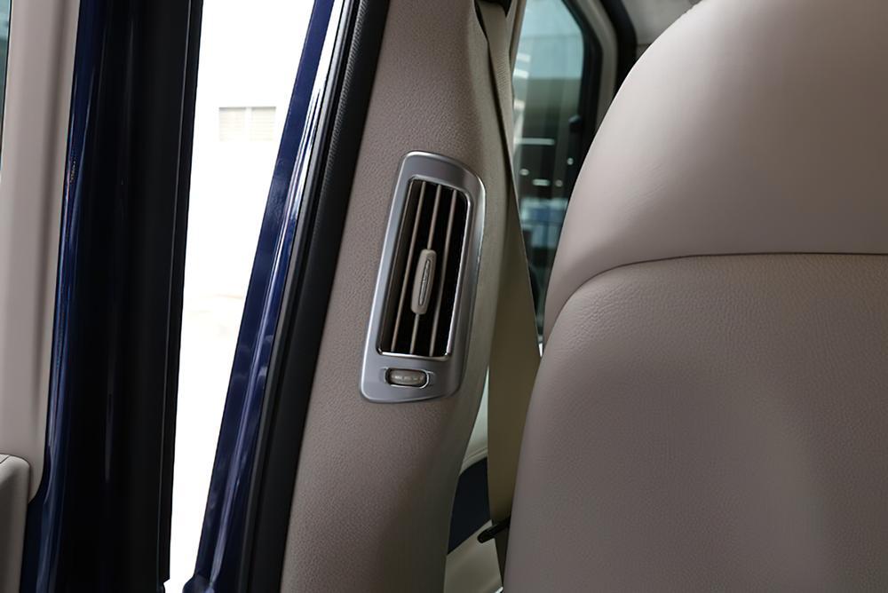 Silver ABS B Pillar Air Vent Panel Frame Cover For G-Class W464 G500 G63 19-23
