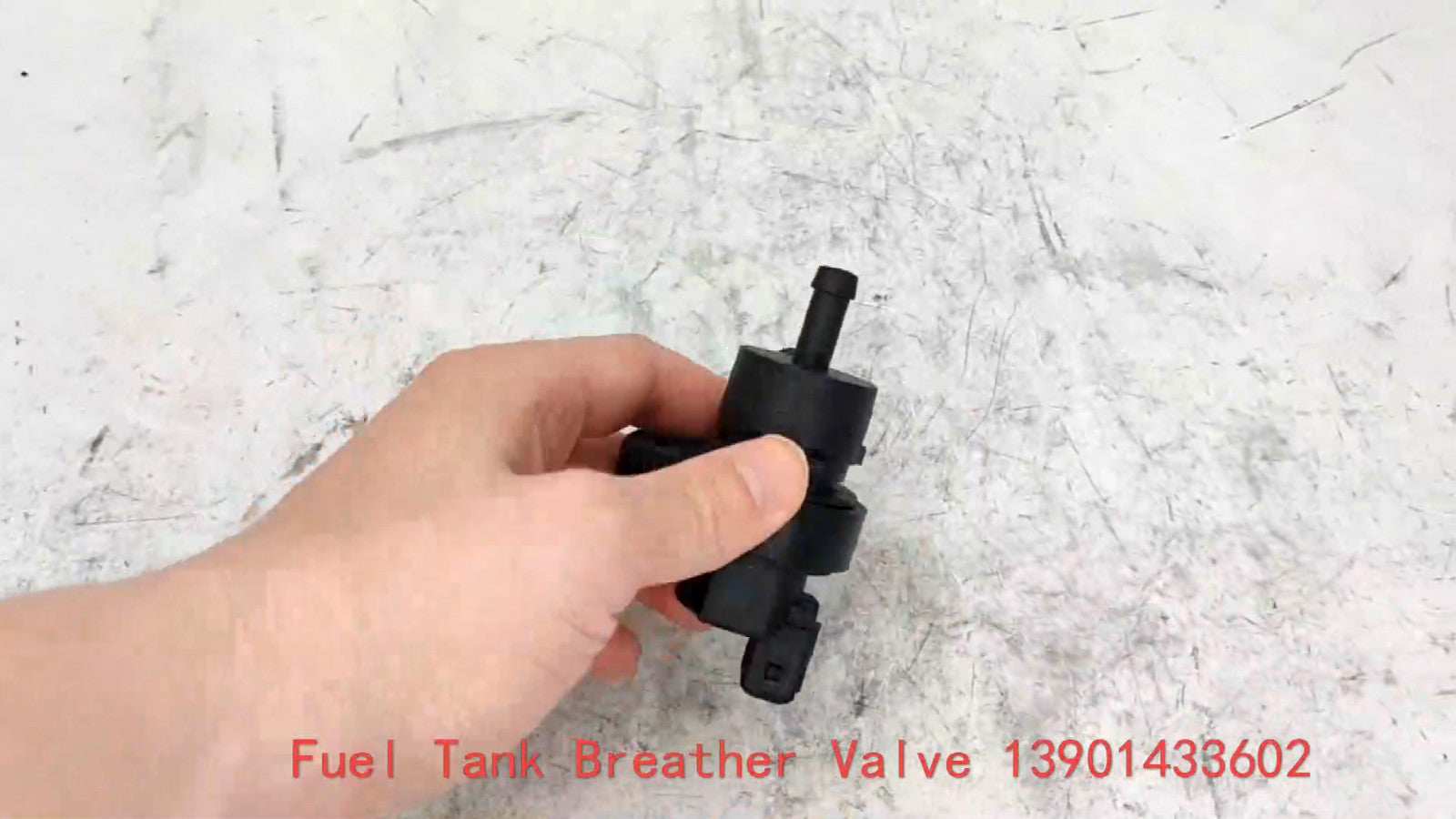 Fuel tank evaporator vent valve 13901433602 is suitable for BMW E36, E38, and E39. Q