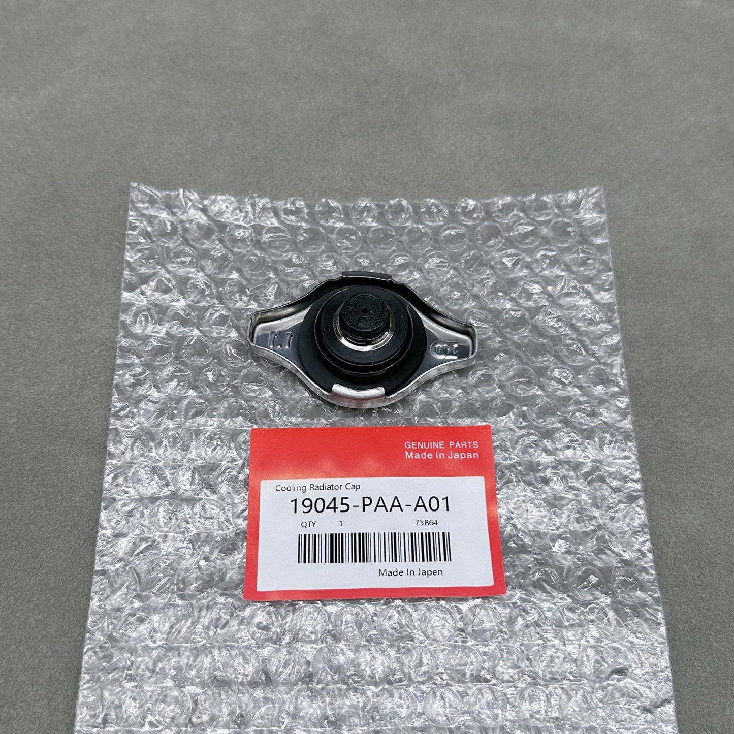 The new radiator cap is suitable for Honda Accord, for Civic Odyssey, CR-V, and for Acura TL