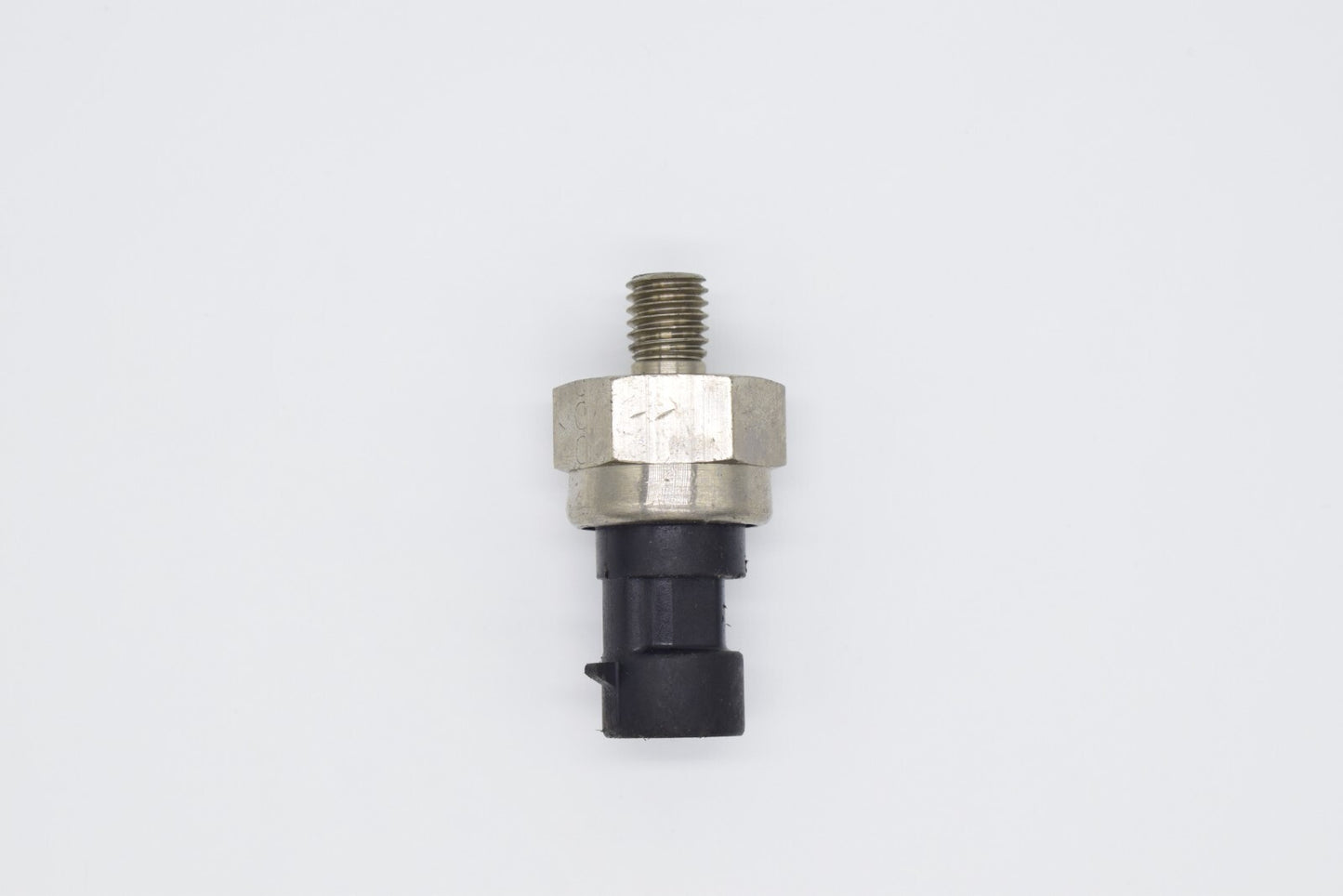 for Mercury Verado hydraulic pressure sensor 3.4L V6 4-stroke 8M6000637 8M0010469 Product