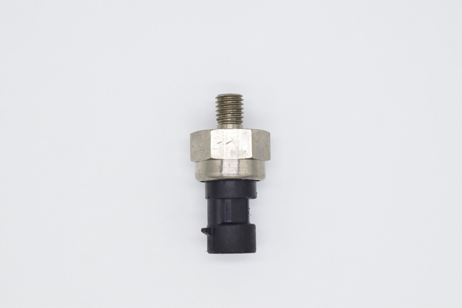 for Mercury Verado hydraulic pressure sensor 3.4L V6 4-stroke 8M6000637 8M0010469 Product