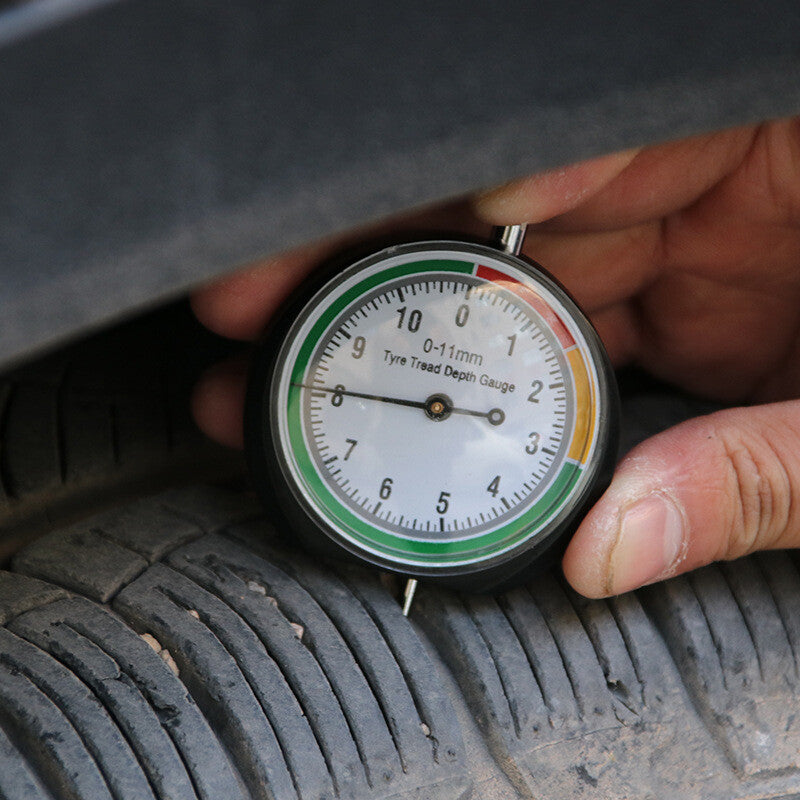 Dial Tire Tread Depth Gauge in inch Professional Motorcycle Car Truck Bus Black Q