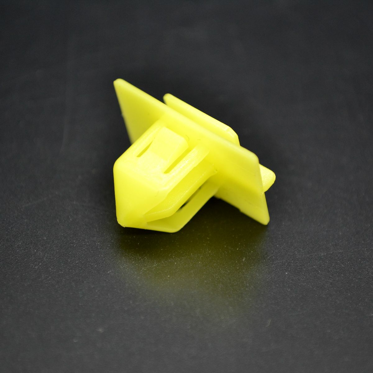 10Pcs Body Side Panel Molding Clips Fasteners for Toyota Land Crusier 9046712075