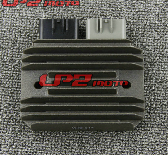 6SD1 Thermostat 82 C for Isuzu engine parts  v