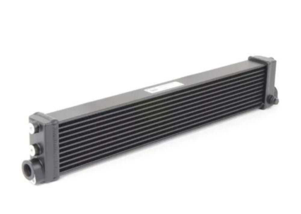Oil cooler suitable for Mercedes-Benz C-Class, A205, W205, S205, C63, AMG, A0995000001 Q