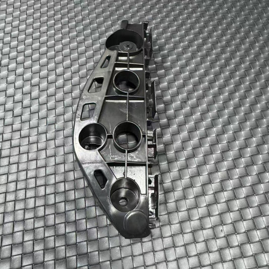 Front Part bracket R Replace# 52535-48030 5253548030