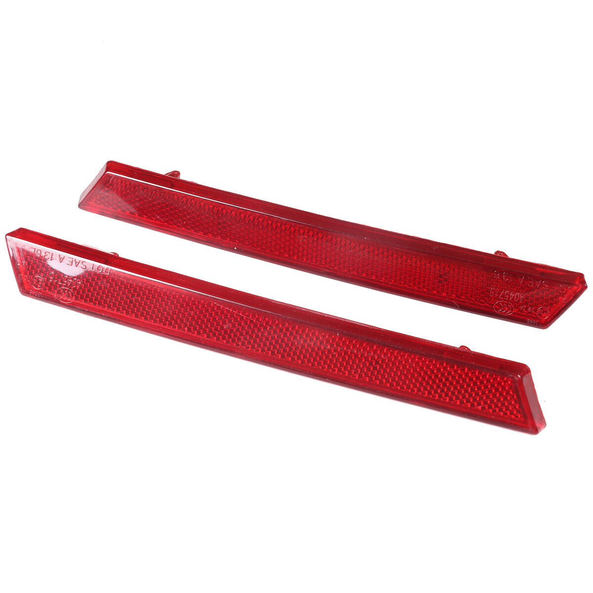 Red reflector trim on the lower dual rear bumpers of the 2013-2017 for Cadillac XTS is suitable for these models.