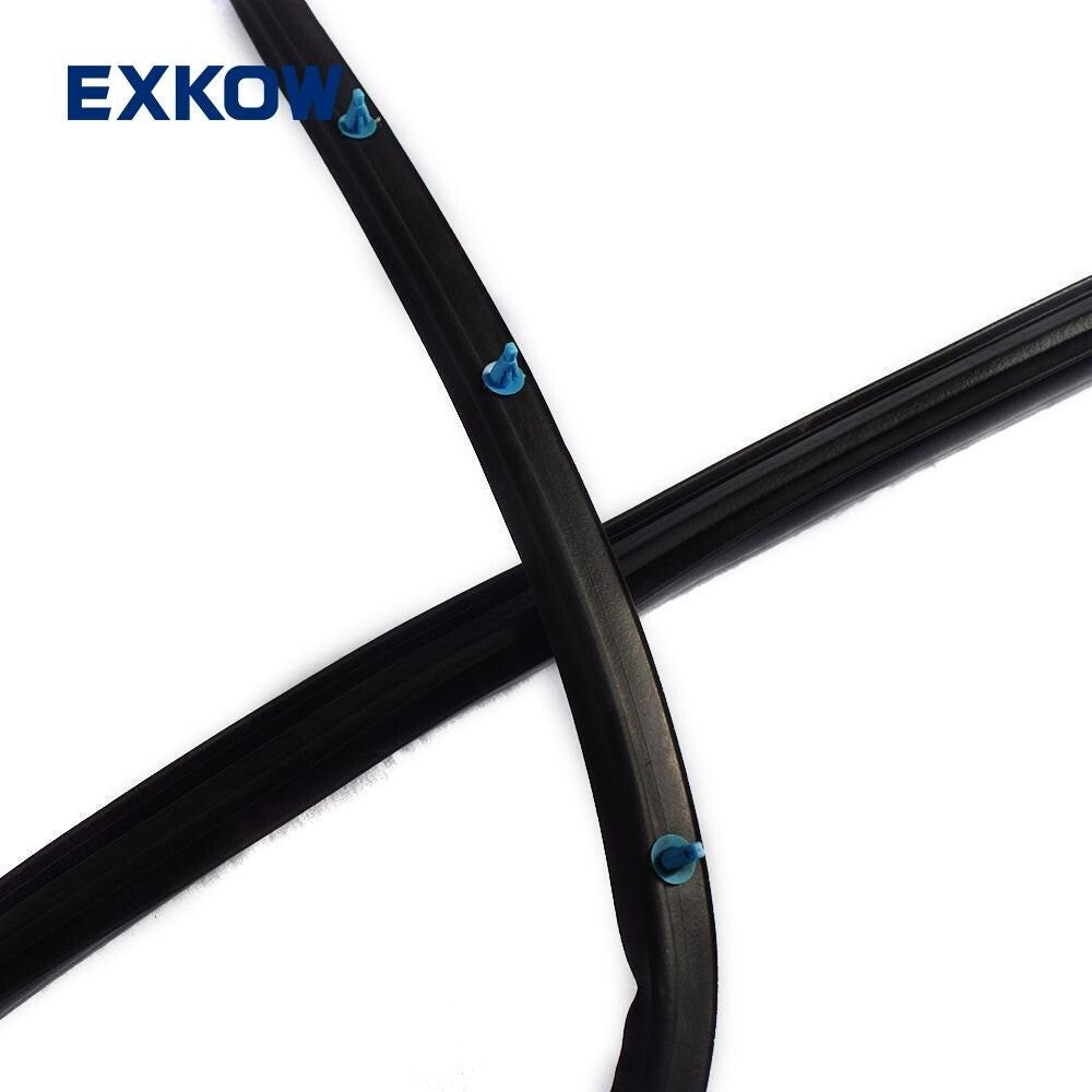 RH Door Opening Weatherstrip for Mitsubishi Pajero II 1990-2003 MR120676 Q