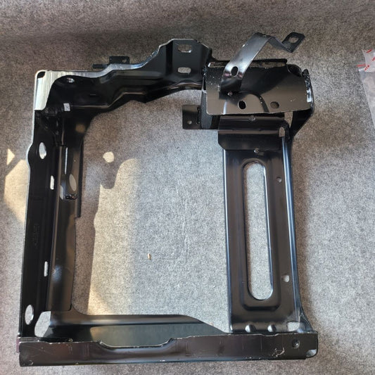 Auxiliary Radiator Bracket for BMW X5 X6 X7 G05 G06 G07 2019-2024