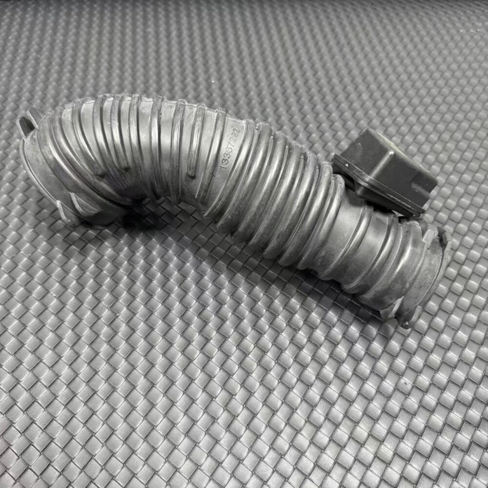 Air filter outlet pipe Replace# 42504966 13367292 Q