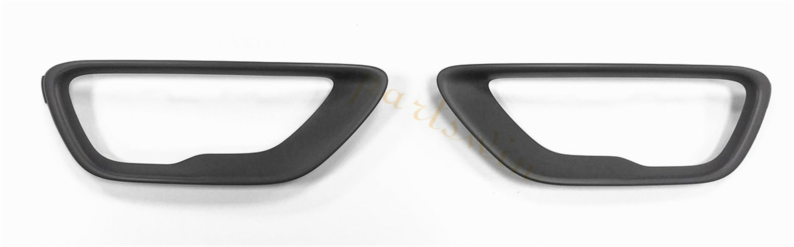 new FOG LIGHT LAMP BEZEL TRIM RING, right or left fits sizes 16-21, GRAND CHEROKEE. n