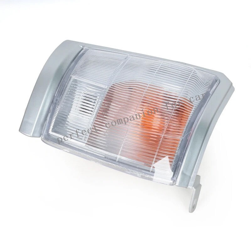 Wide-angle turn signal lights and side marker lights are suitable for Toyota Hilux 1997-2001