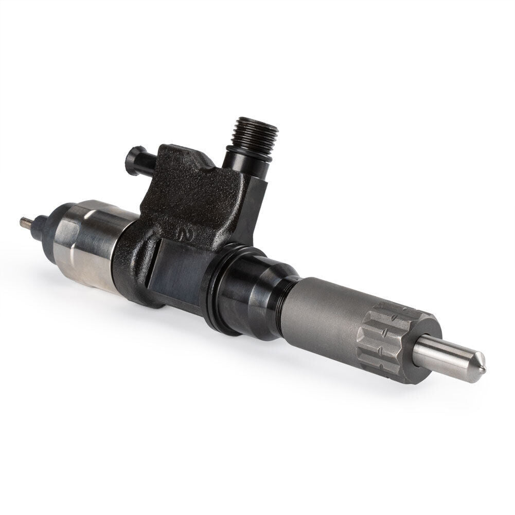 One common rail diesel injector 095000-5471 is suitable for Isuzu 01-07 NPR NPR-HD 4HK1 5.2L- n