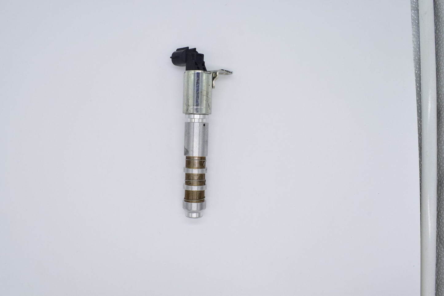 12636175 Universal Variable Timing (VVT) Solenoid Valve [2004-2024] n