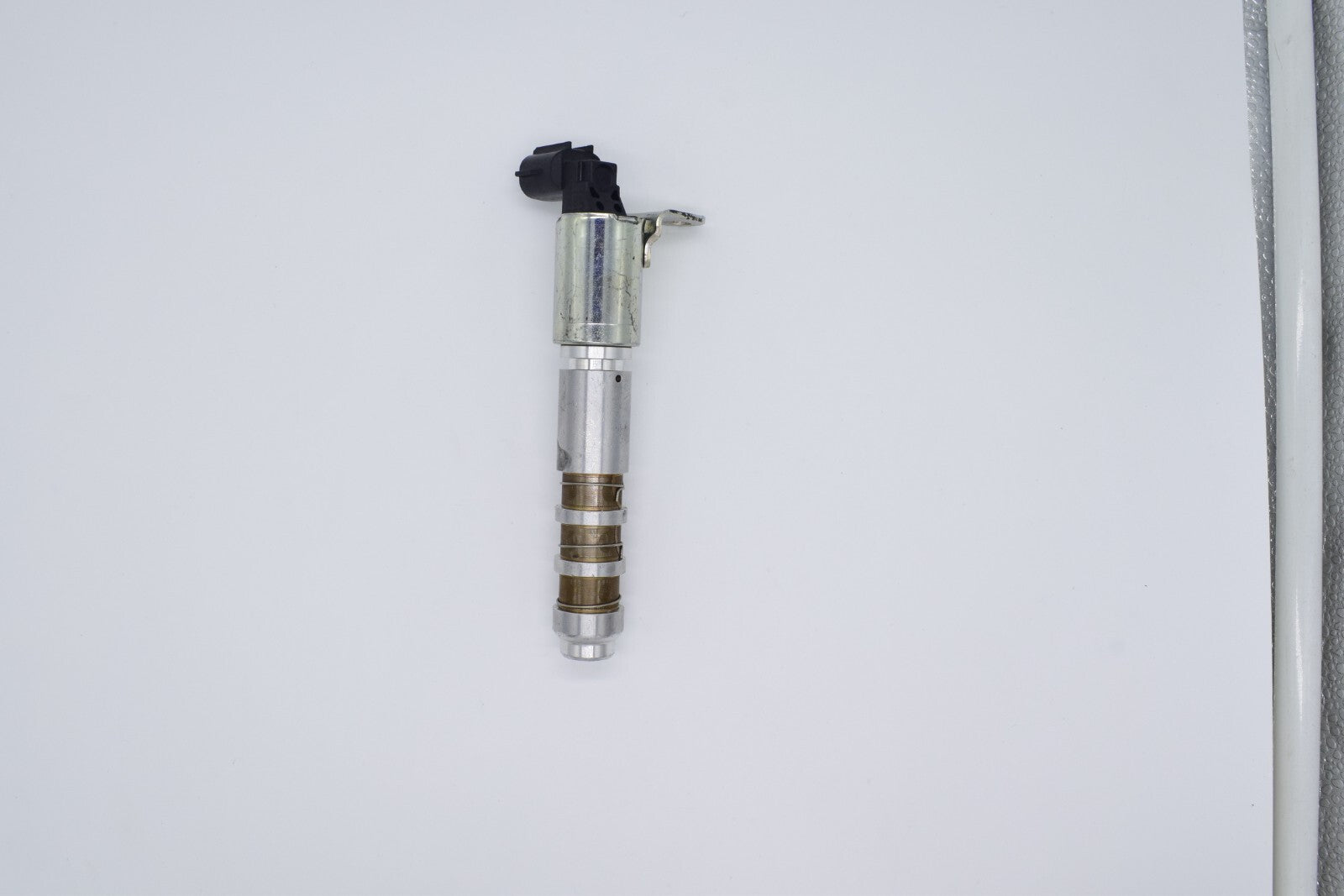 12636175 Universal Variable Timing (VVT) Solenoid Valve [2004-2024] n