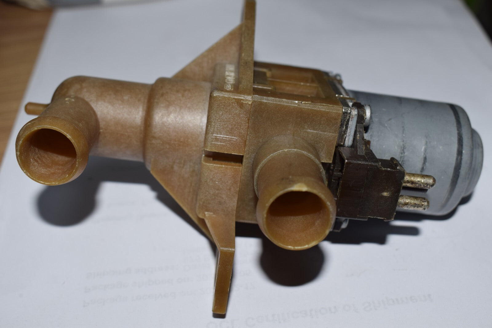 Heating valve suitable for 2002-2006 for Freightliner Sprinter 2500 1147412049 Bosch n