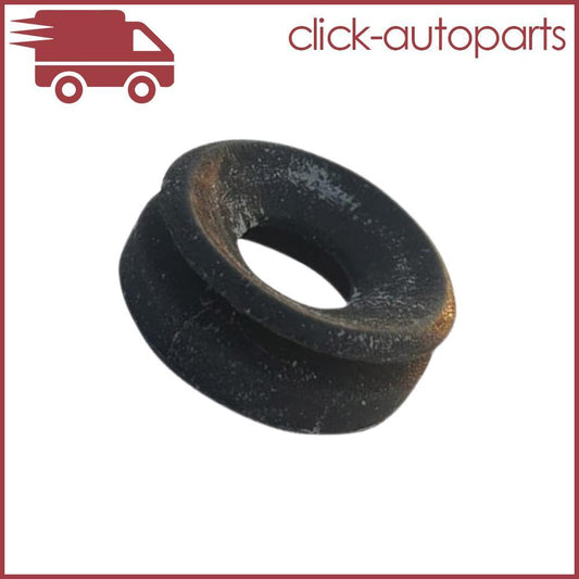 Rear Axle Bearing Rubber Bushing fits for Mitsubishi for Pajero Motero V73 V75 MR132701 Q