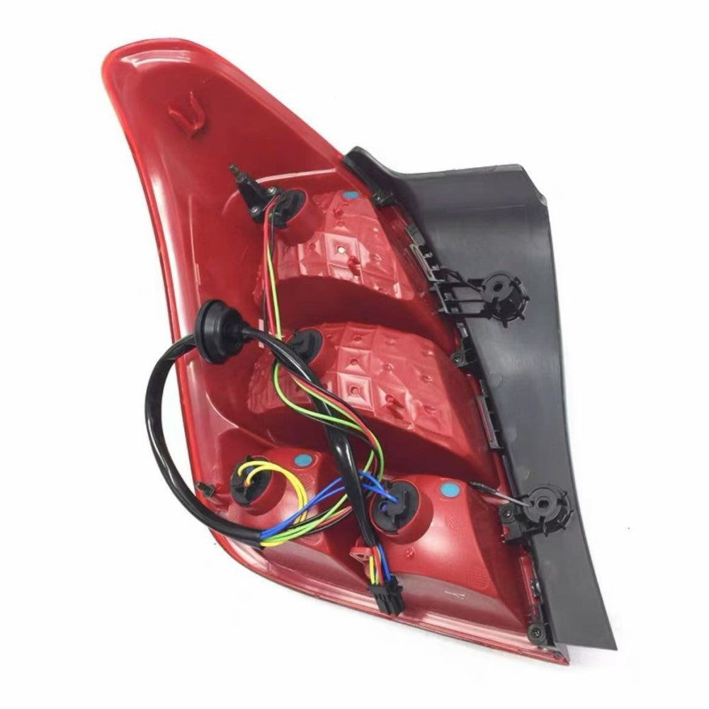 Tail Light R Replace# 95122546