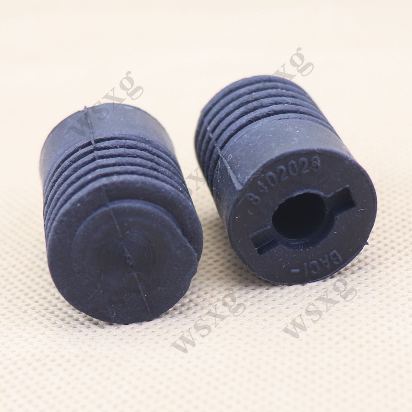 2-pack of hooded black rubber bumper pads suitable for Toyota for Lexus IS250 IS350 9054115004