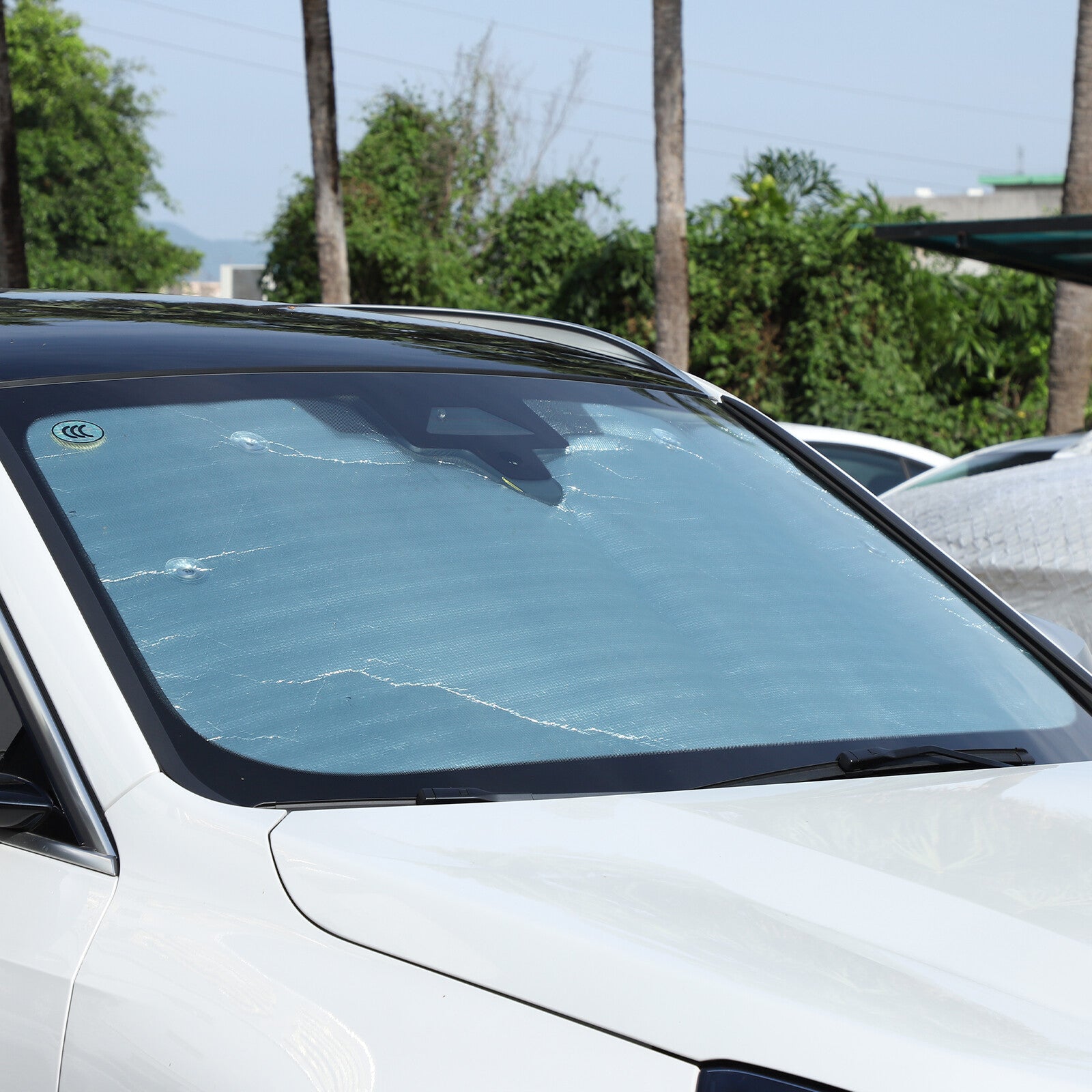 Silver windshield sunshade cover/UV block for X1, iX1, U11 22-23- n
