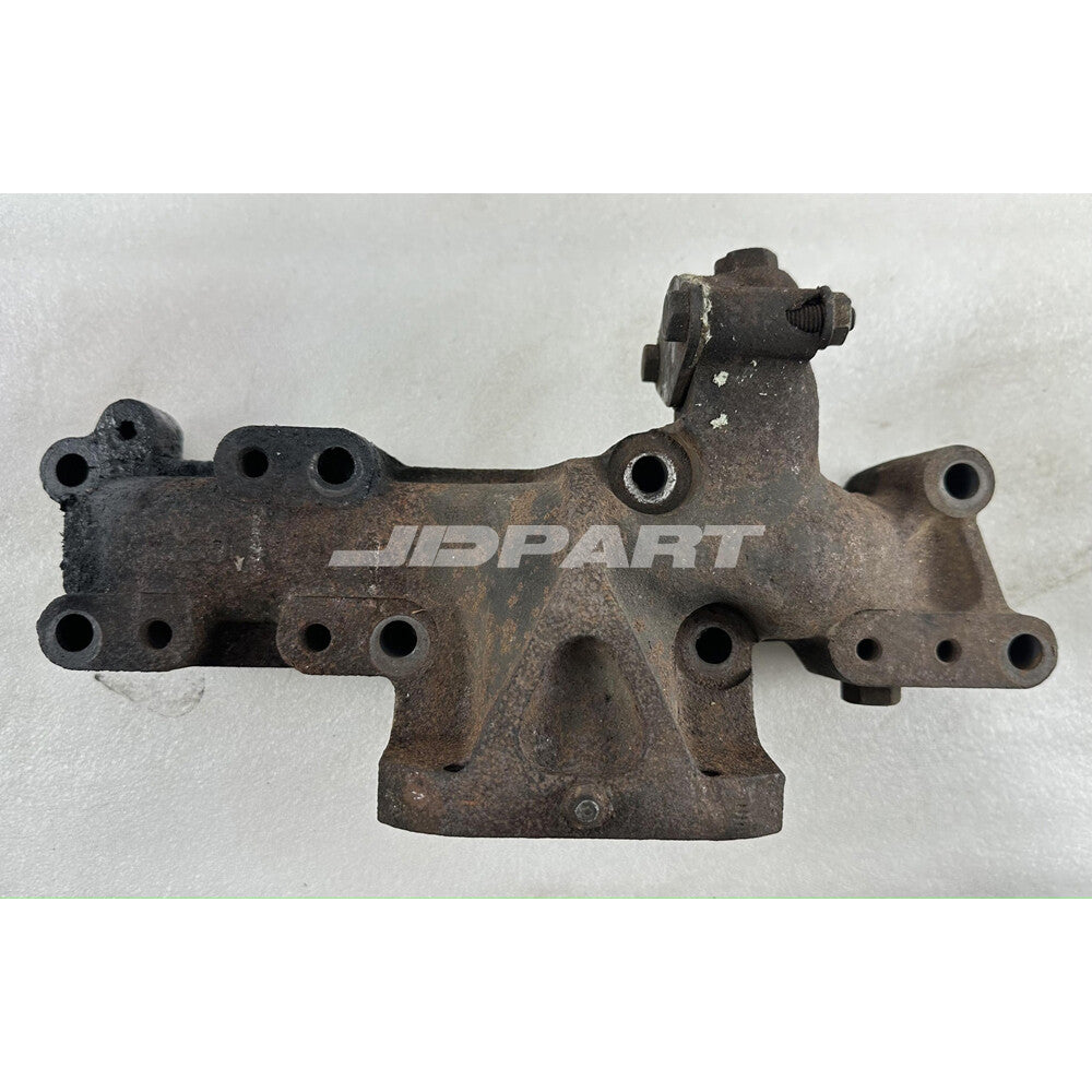 4TN78 exhaust manifold is suitable for engine spare parts.