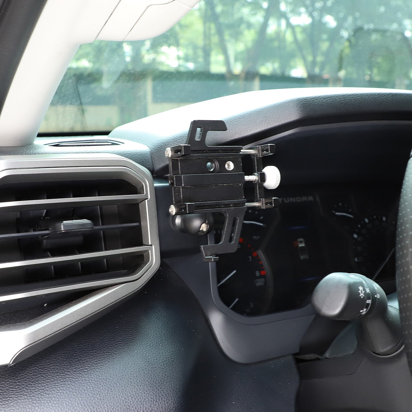Navigation holder/phone holder suitable for Tundra Sequoia 2022 - 2024 n