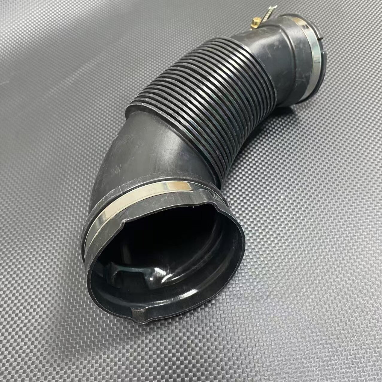 06H129629J Air Intake Tube for Audi for A4 15 Q