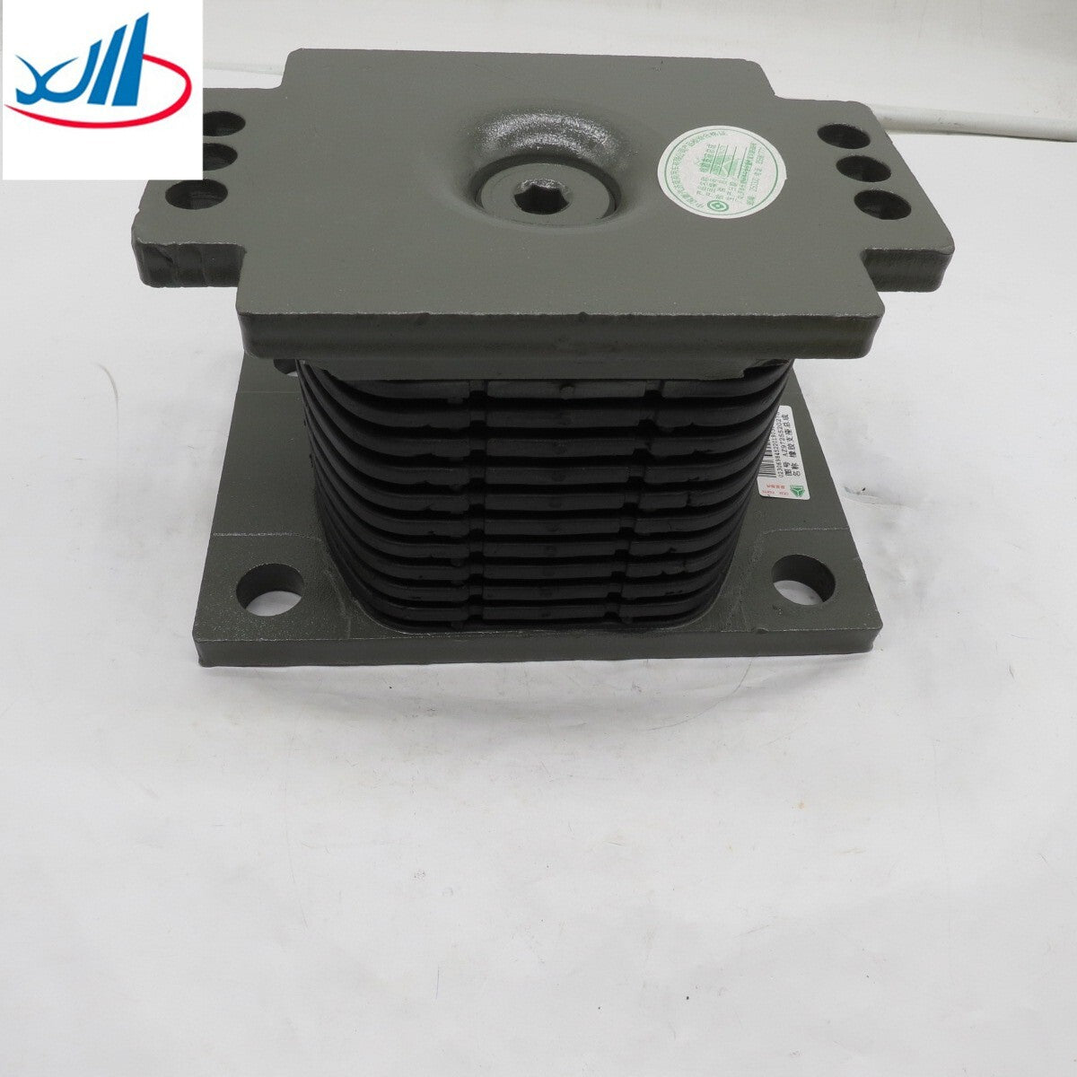 180??F. Thermostat 3913028 is suitable for C8.3L 6C 6CT 6CTA ISC QSC engines. D