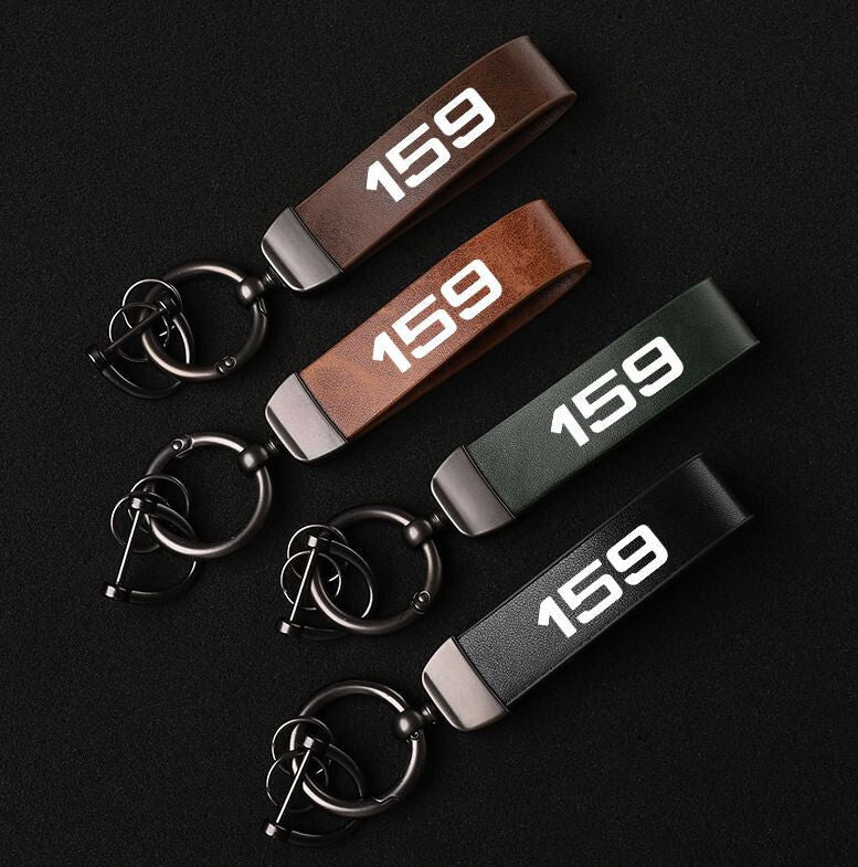 Carbon fiber leather black car keychain, keyring, horseshoe buckle suitable for Audi A5- v