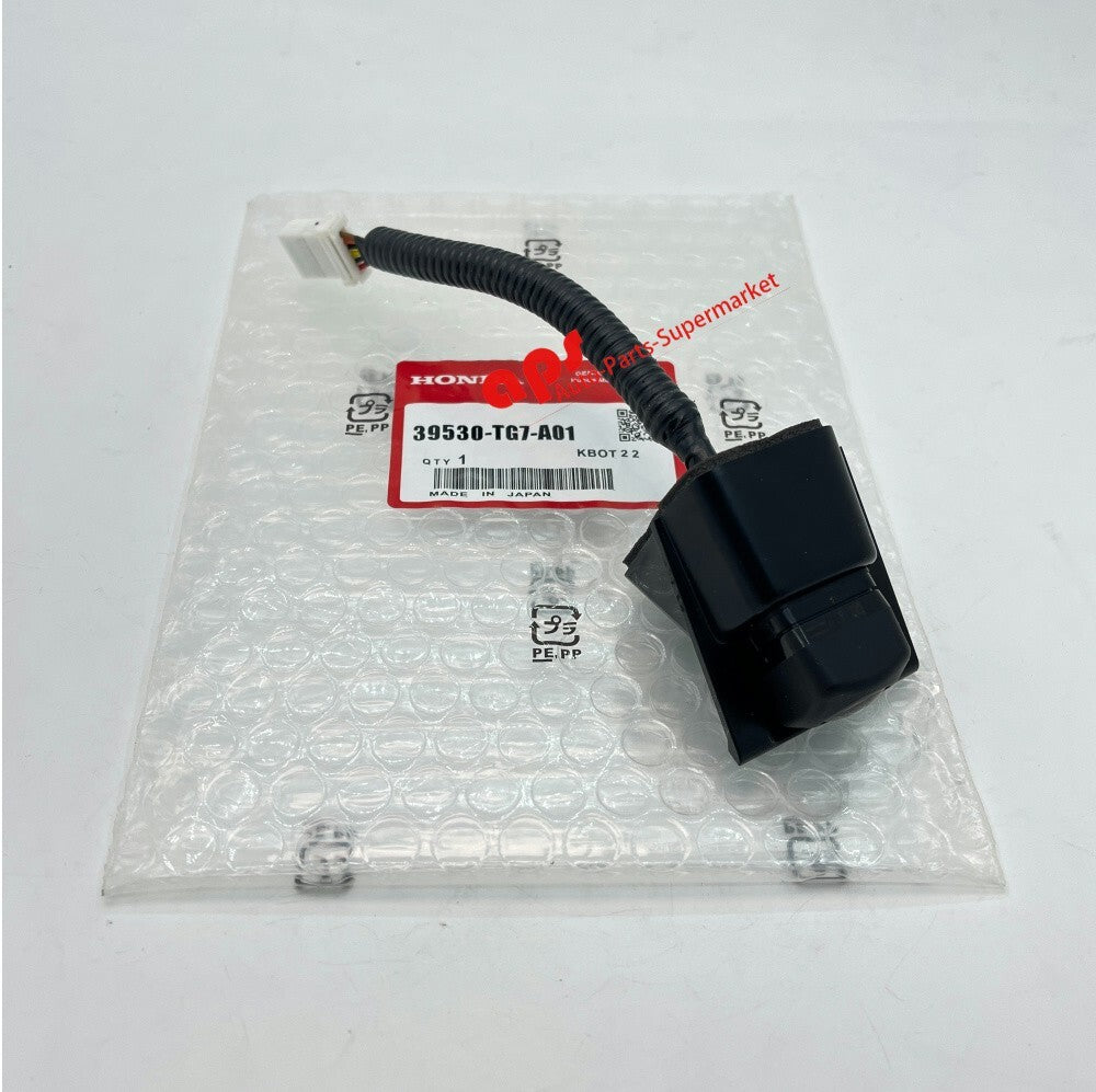 Equipment Manufacturer ( ) Replacement Rearview Backup Parking Camera for 2016, 2017, and 2018 for Honda Pilots
