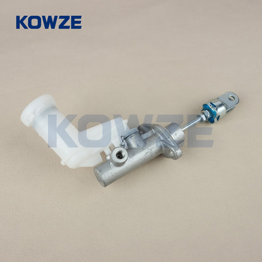 Clutch Master Cylinder Assy fit for Mitsubishi Pajero Montero V64W V73W V74 MR374861 Q