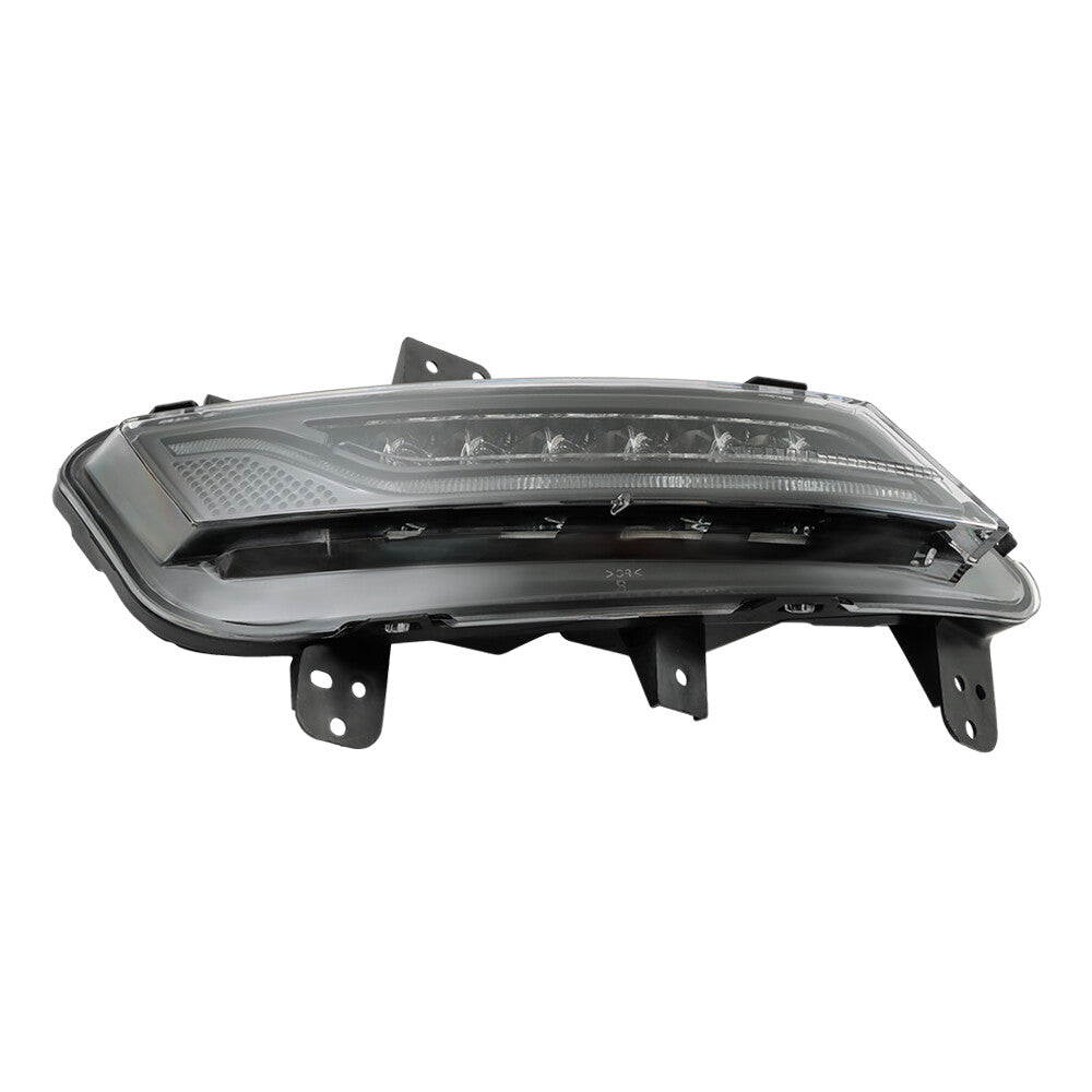 One-piece right-hand fog light assembly LED suitable for 2013-2016 for Lincoln MKZ with clear lens and black finish. n