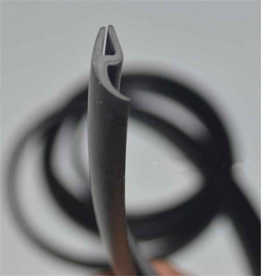 Universal 1.7M Auto Car Aging Ageing Rubber Seal Under Front Windshield Wiper