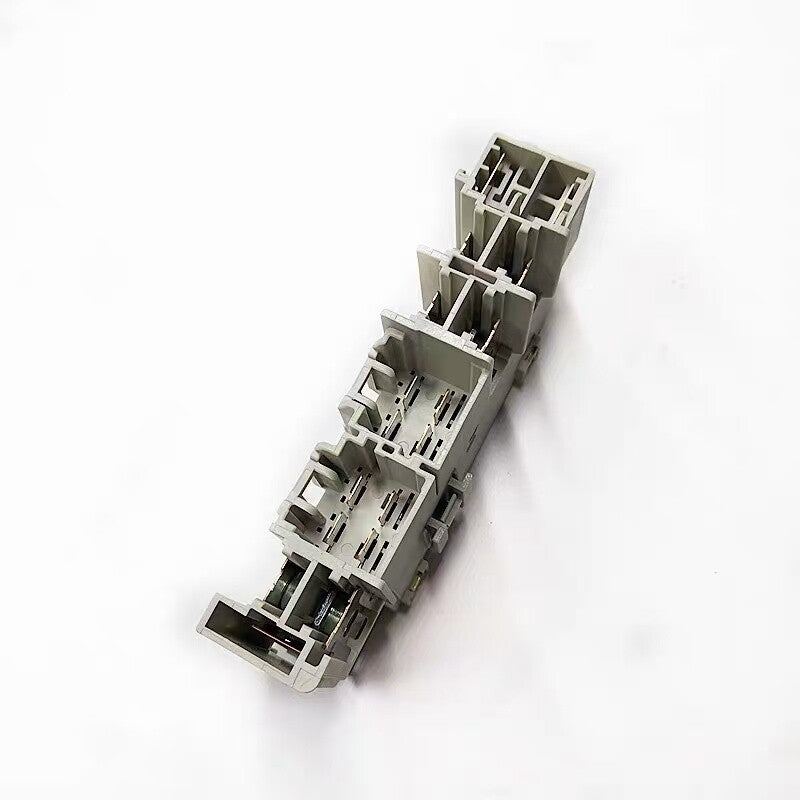 Applicable to 2007-2013 for Corolla engine bracket fuse box relay 82620-12280- n