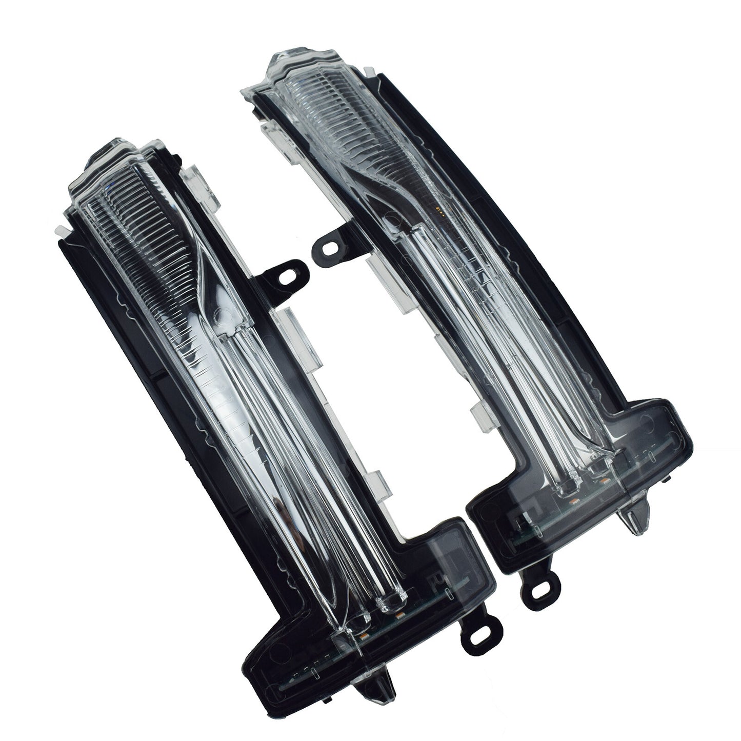 The front left and right side mirror turn signals are applicable to 2014-2017 for Volvo XC60 models. n
