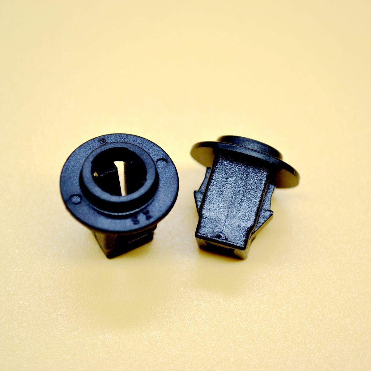 10pcs Fender Liner Flare Retainer Nut Clips Grommet for Nissan for Infiniti Nylon