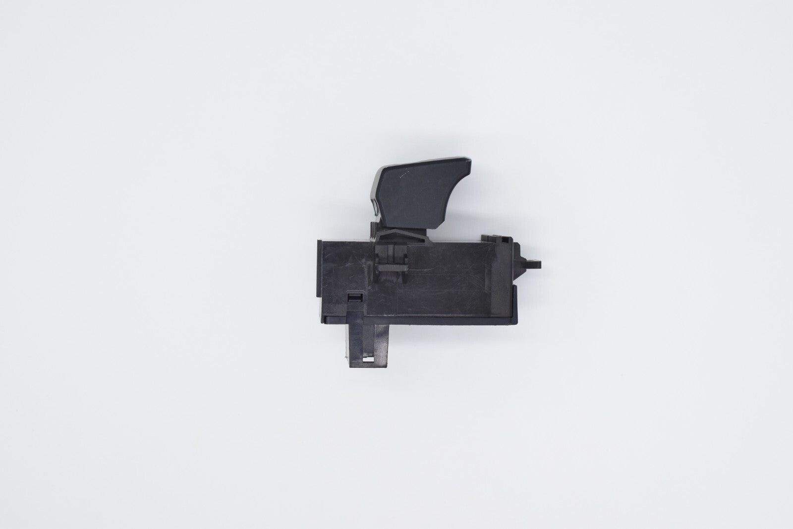I01 i3 Parking Brake Switch 6822521 987868 9384998- n