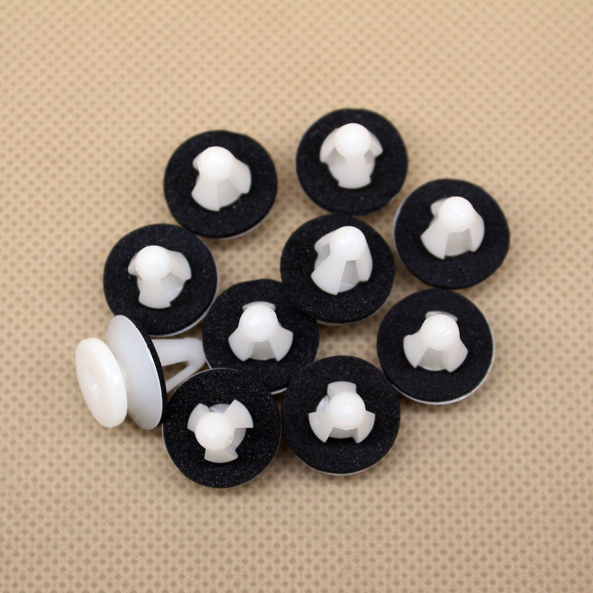 20x for Mitsubishi Eclipse MB696120 Side Garnish  Moulding Trim Retainer Clips