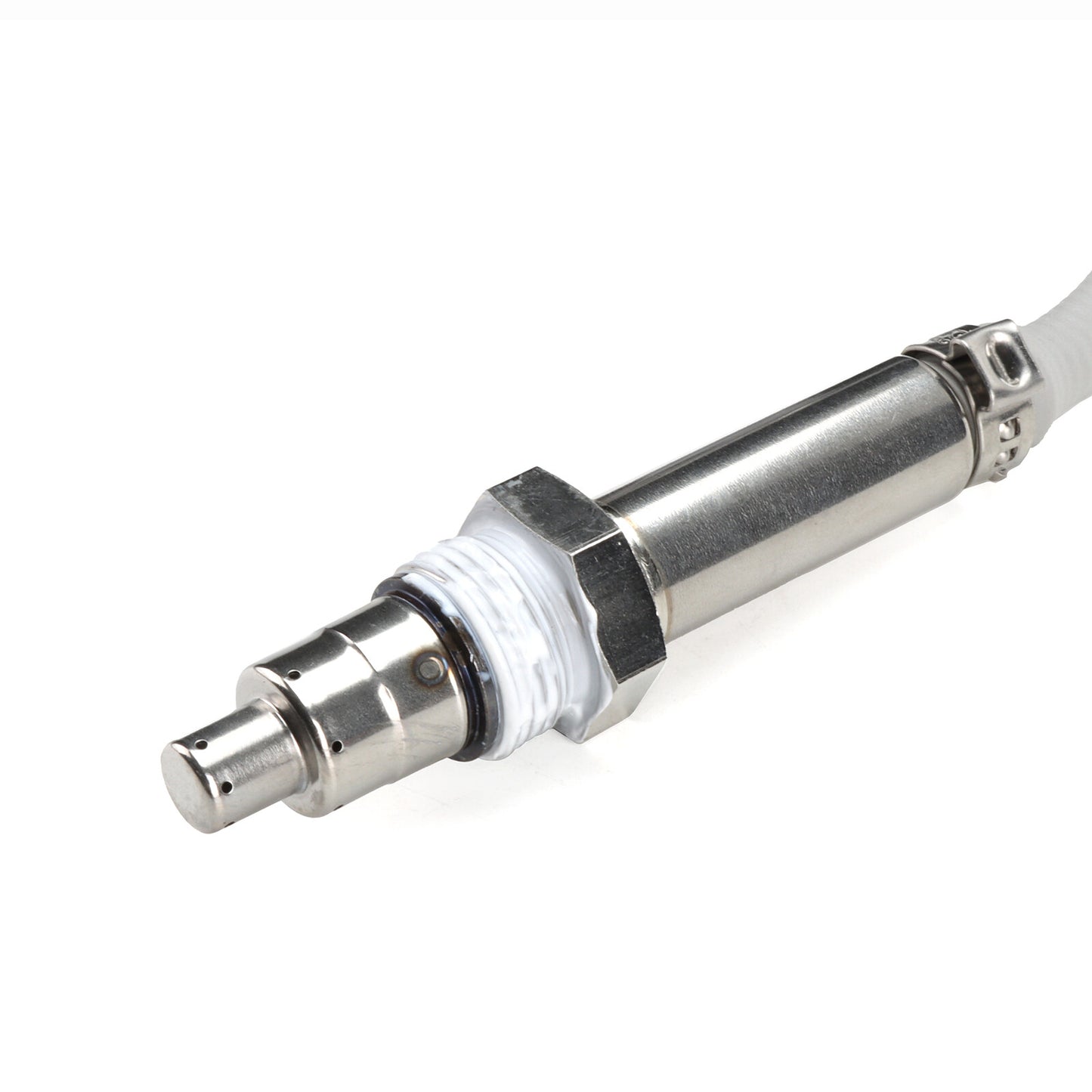 The new NOx sensor 5WK97339A is suitable for Freightliner Cascadia vehicles with fuel capacities of 11.9L, 12.8L, and 14.8L.