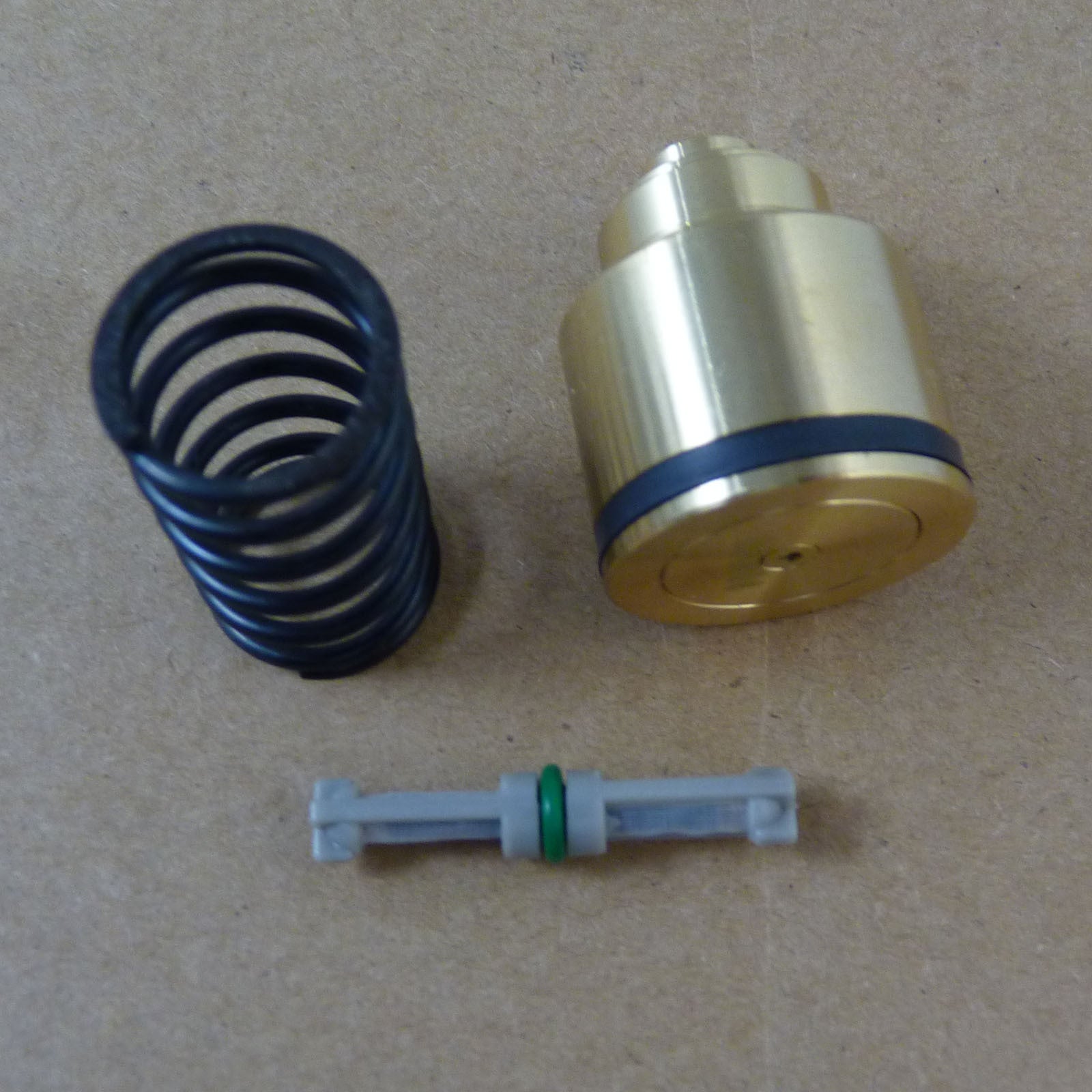 The all-new compressor control solenoid valve is suitable  for ford  Escape Freestyle for Mercury for Jaguar Q