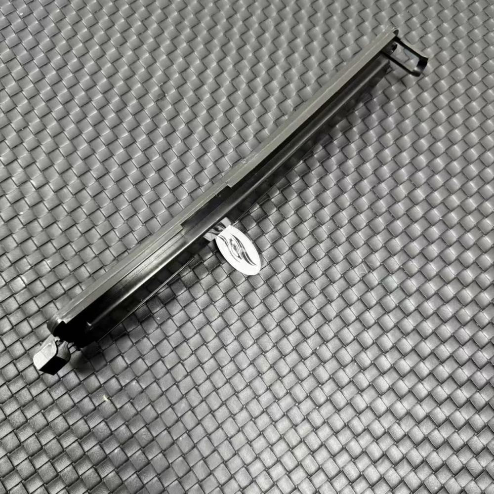 Cabin Air Filter Cover for Volkswagen Touareg 7P MK2 2011-2017 New